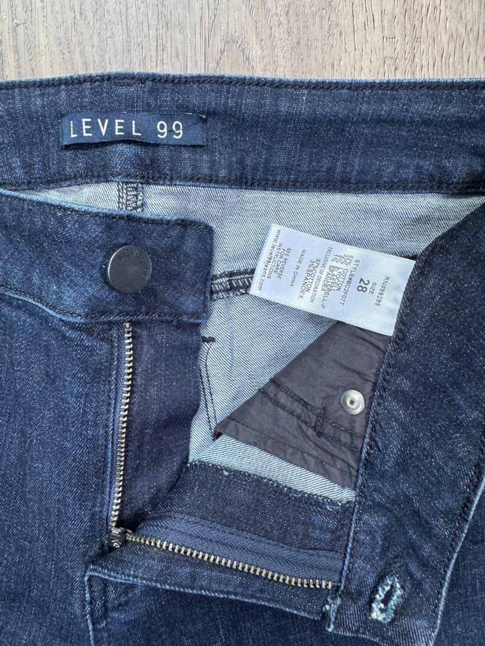 Level 99 Dark Wash Skinny Jeans with Red Stripe Trim 28 - Picture 7 of 11